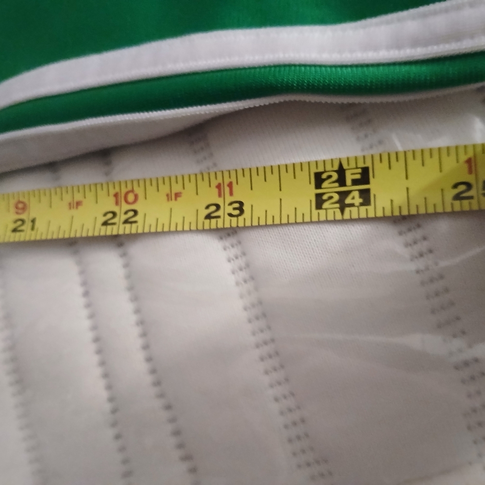Adidas Sports wear jacket - Picture 2 of 4